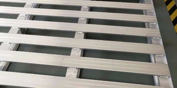 鋁合金托盤的規(guī)格有哪些？